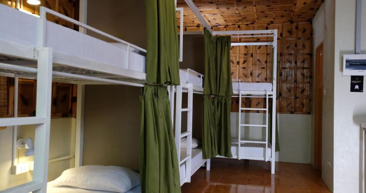 Mad Monkey Siquijor Hostel Kültér fotó