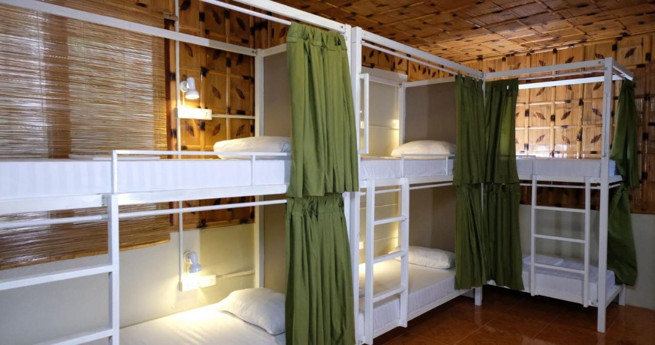 Mad Monkey Siquijor Hostel Kültér fotó