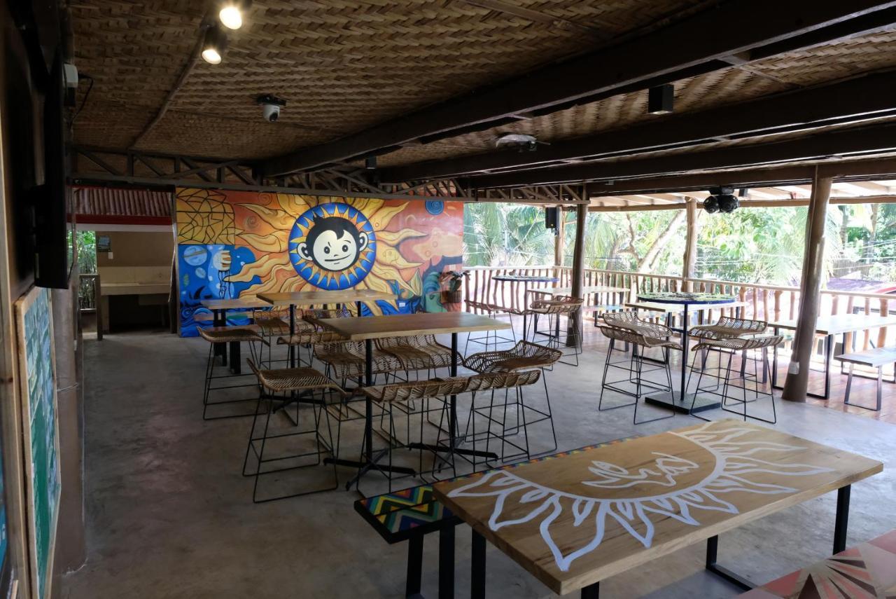 Mad Monkey Siquijor Hostel Kültér fotó